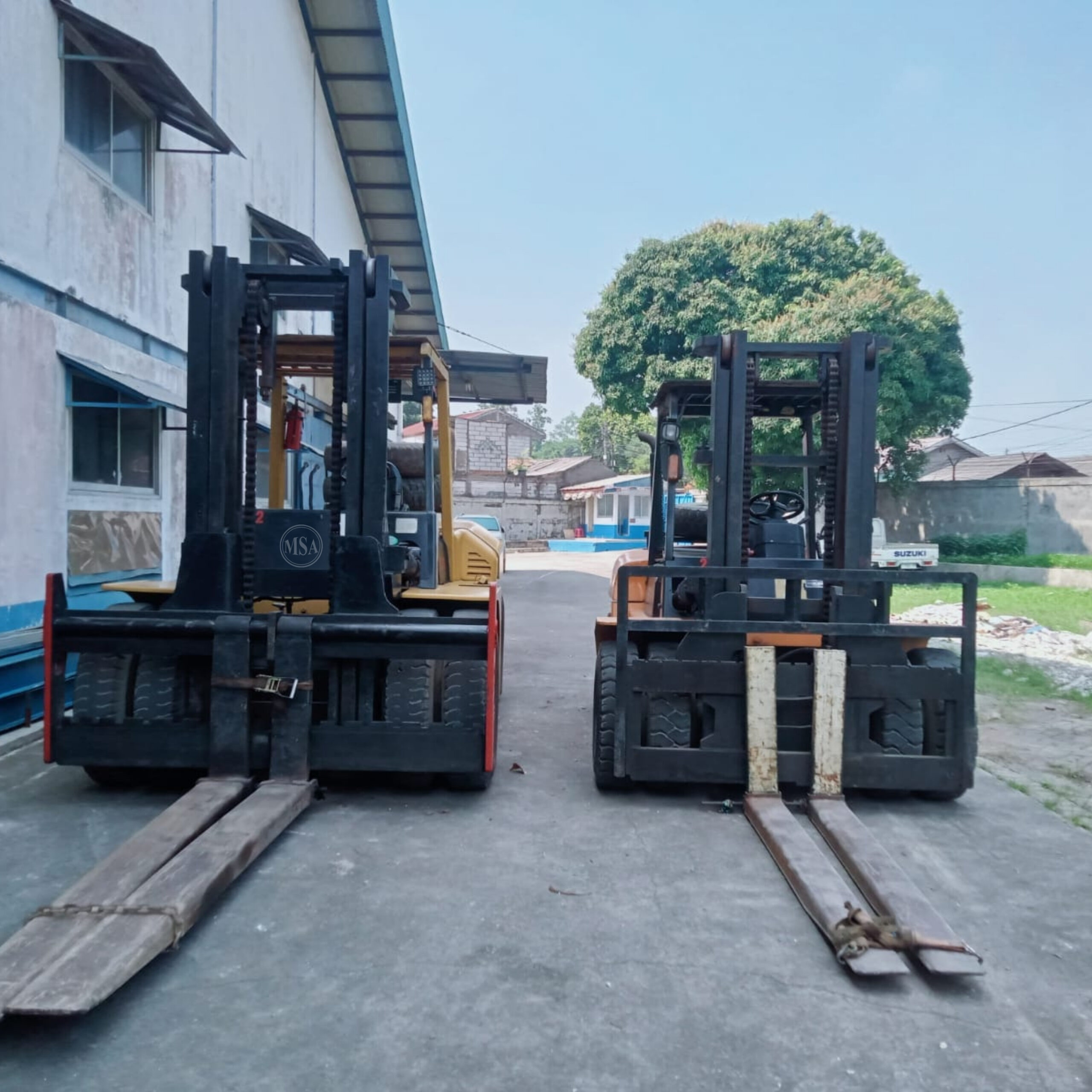 Rental Forklift 10 Ton 22