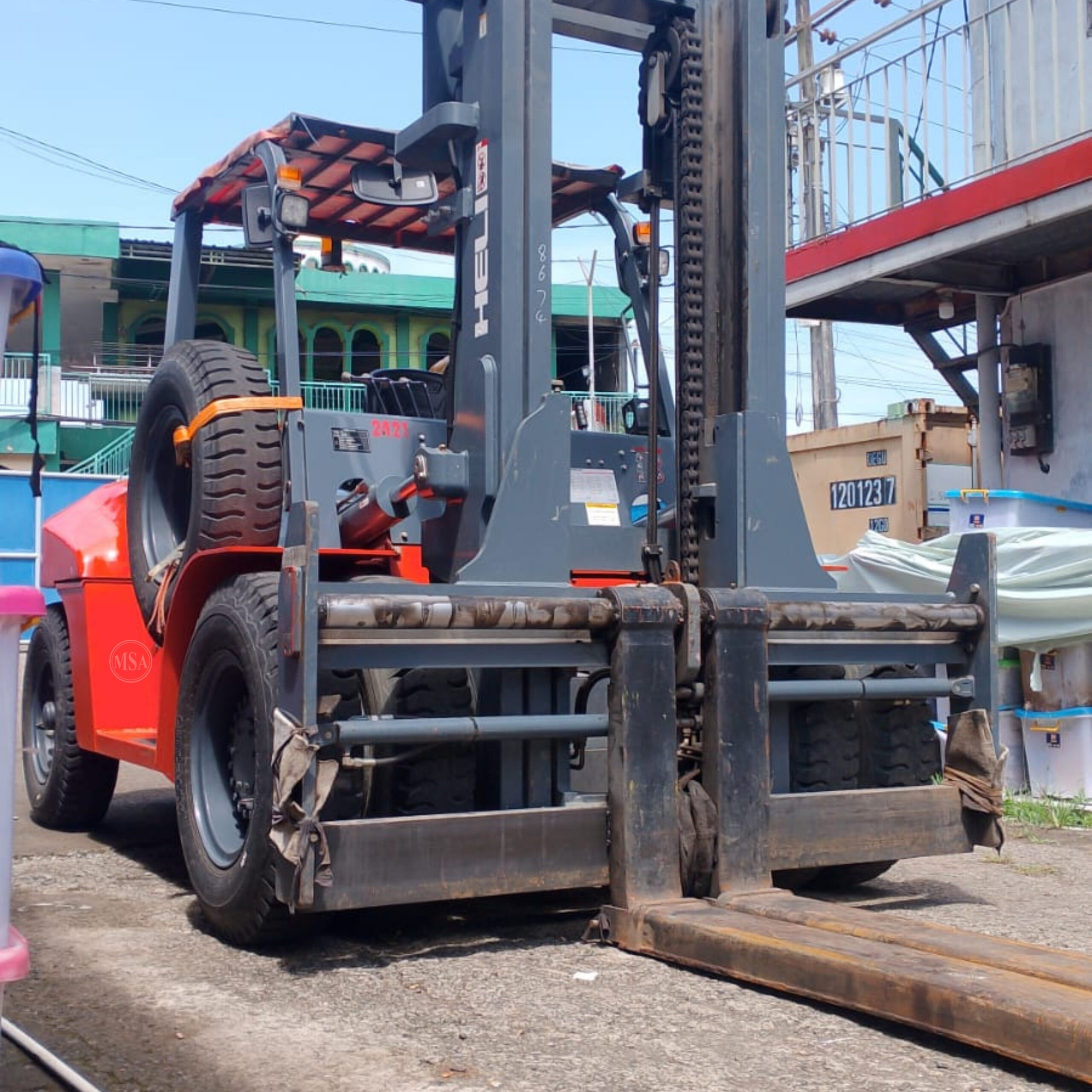 Rental Forklift 10 Ton 3
