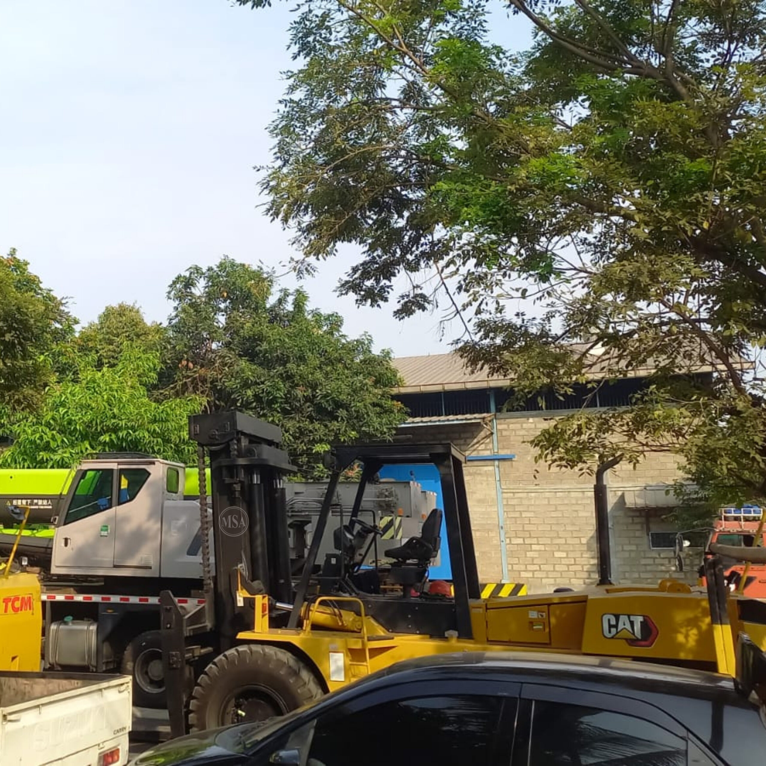 Rental Forklift 20-25 Ton 11