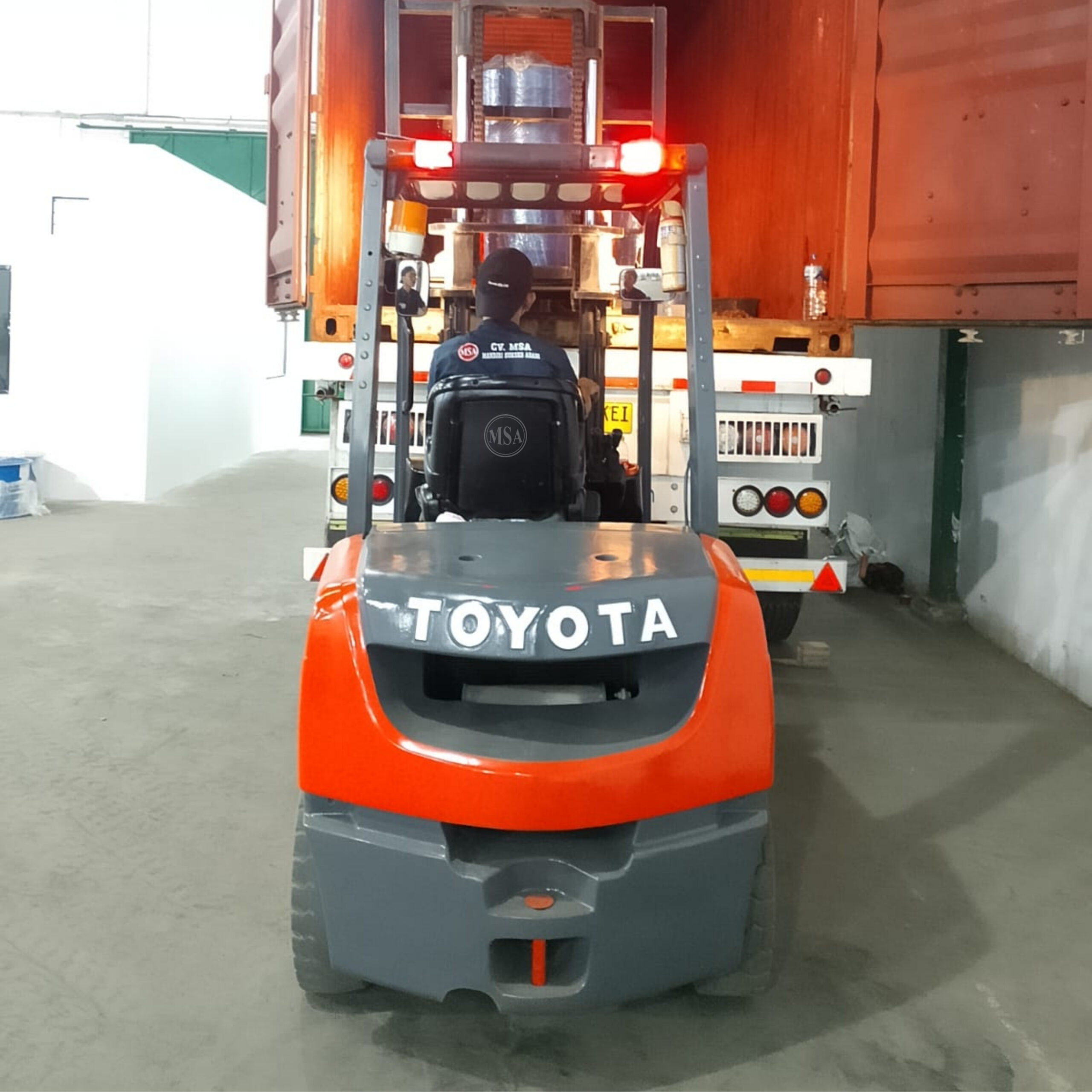 Rental Forklift 3 Ton 29