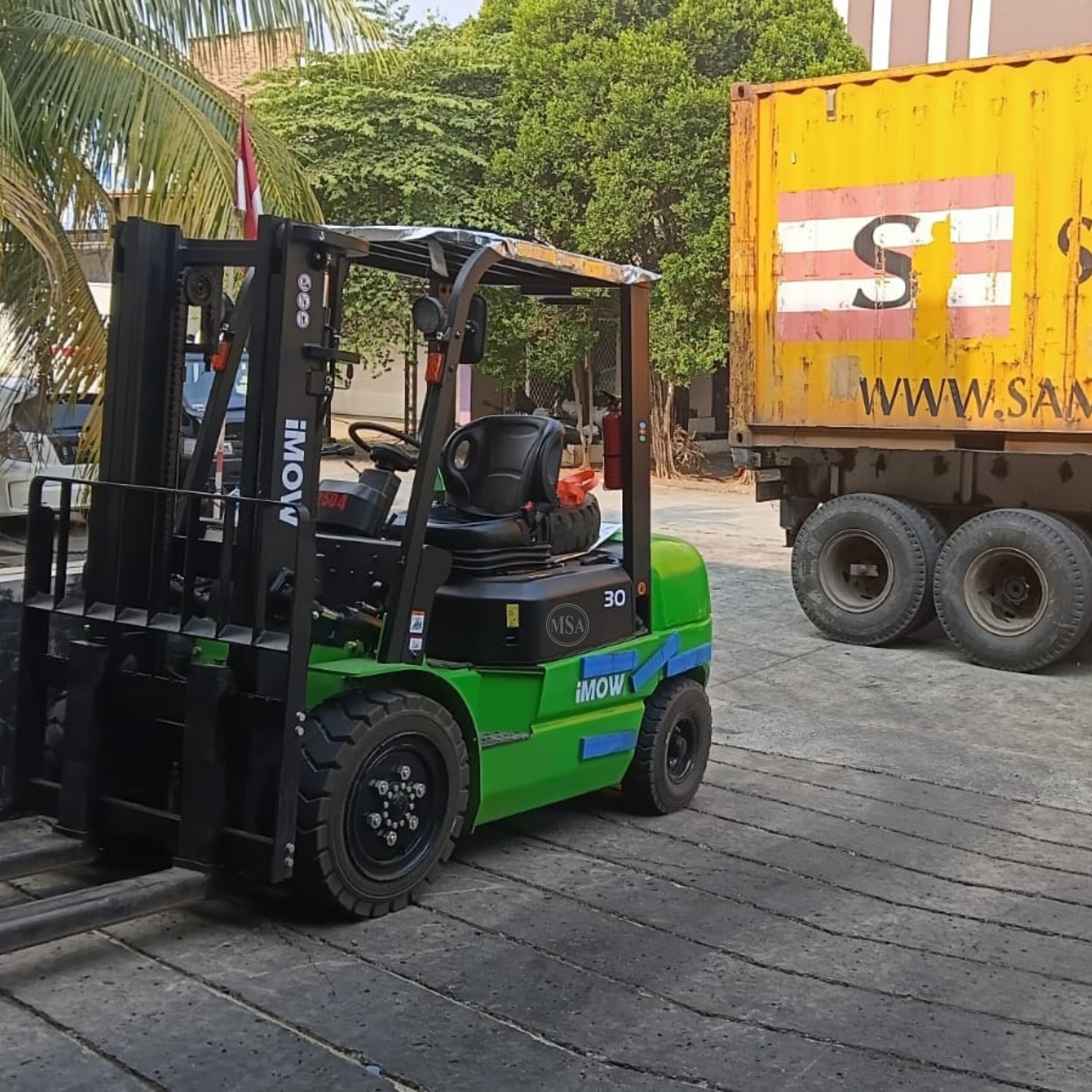 Rental Forklift 3 Ton 32