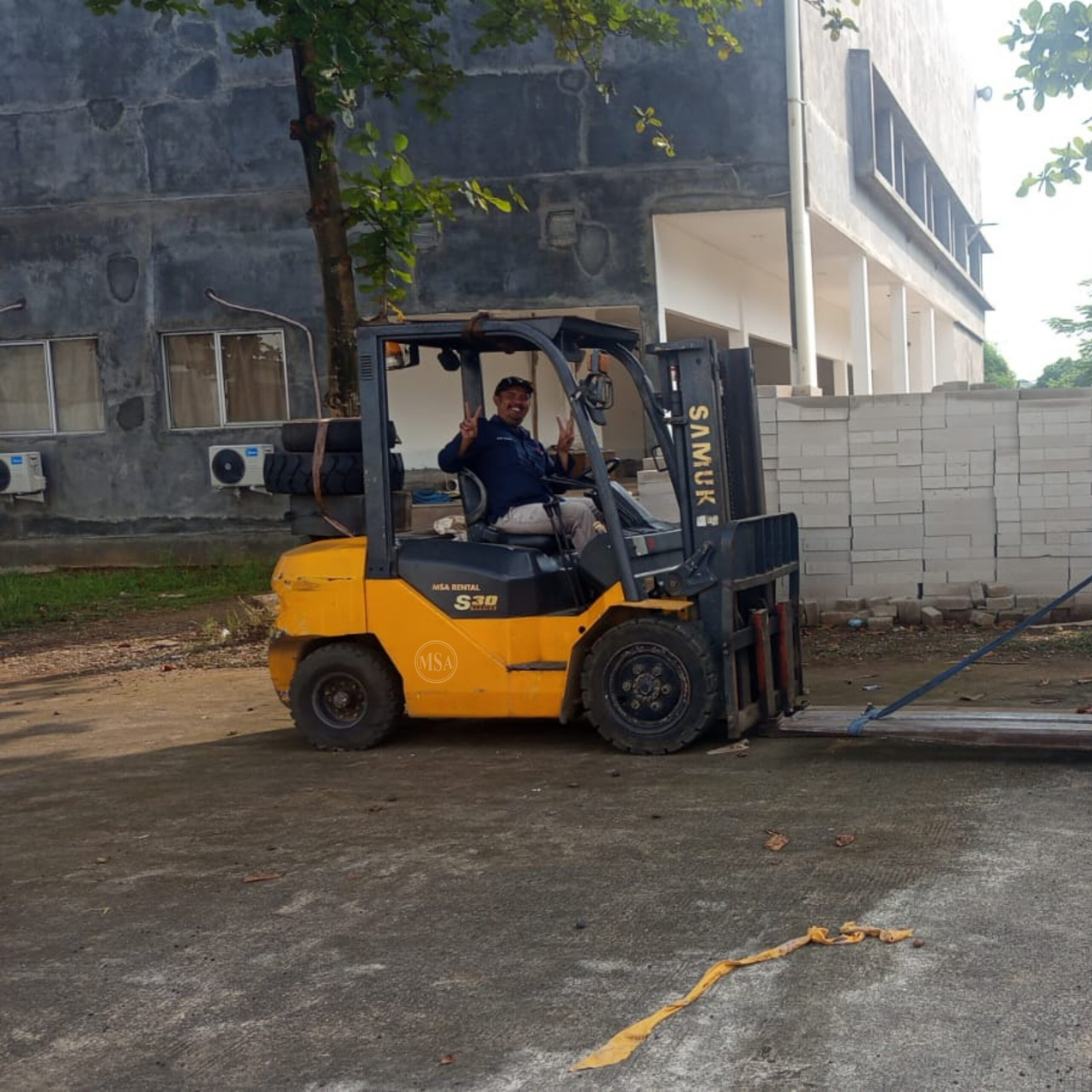 Rental Forklift 3 Ton 36