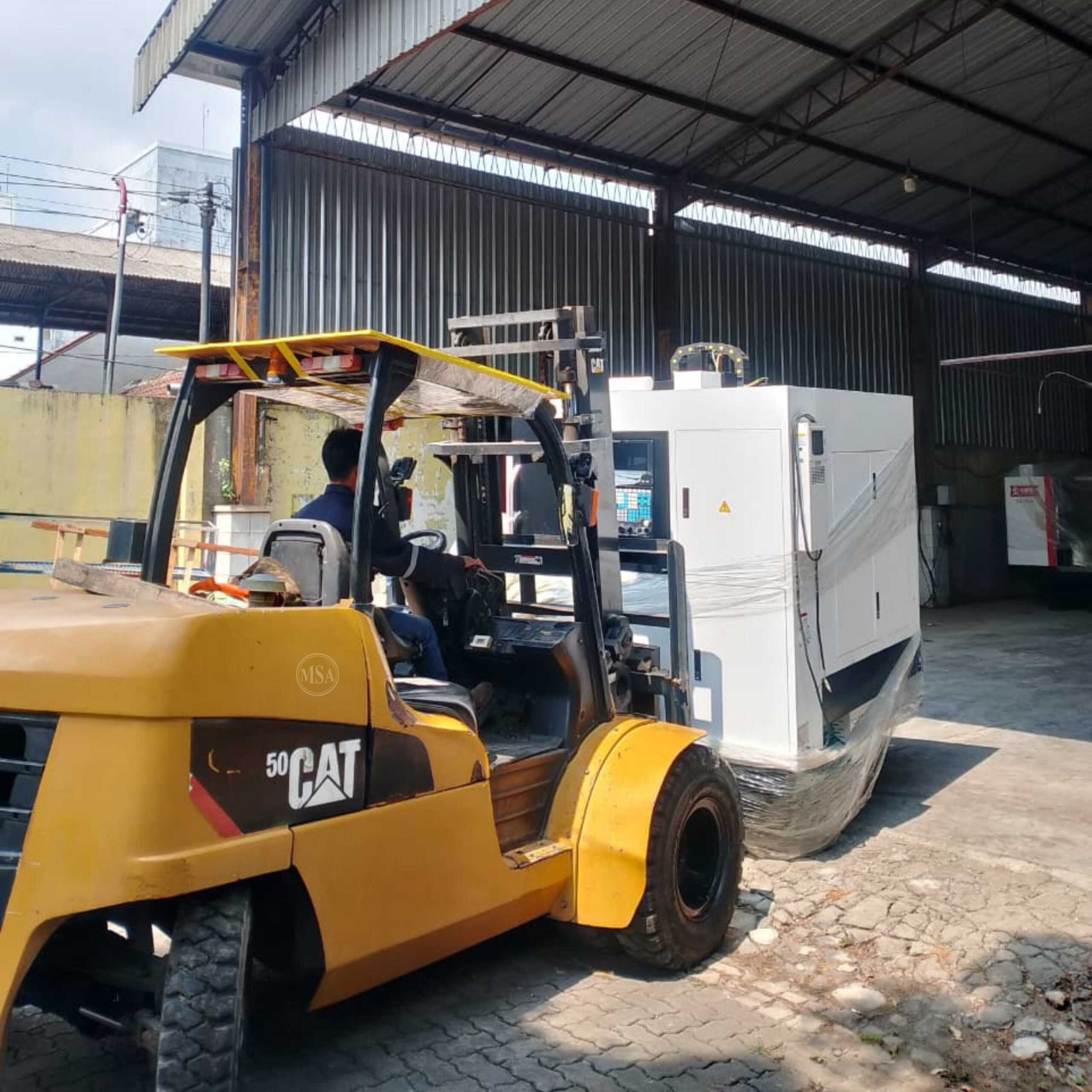 Rental Forklift 5 Ton 2