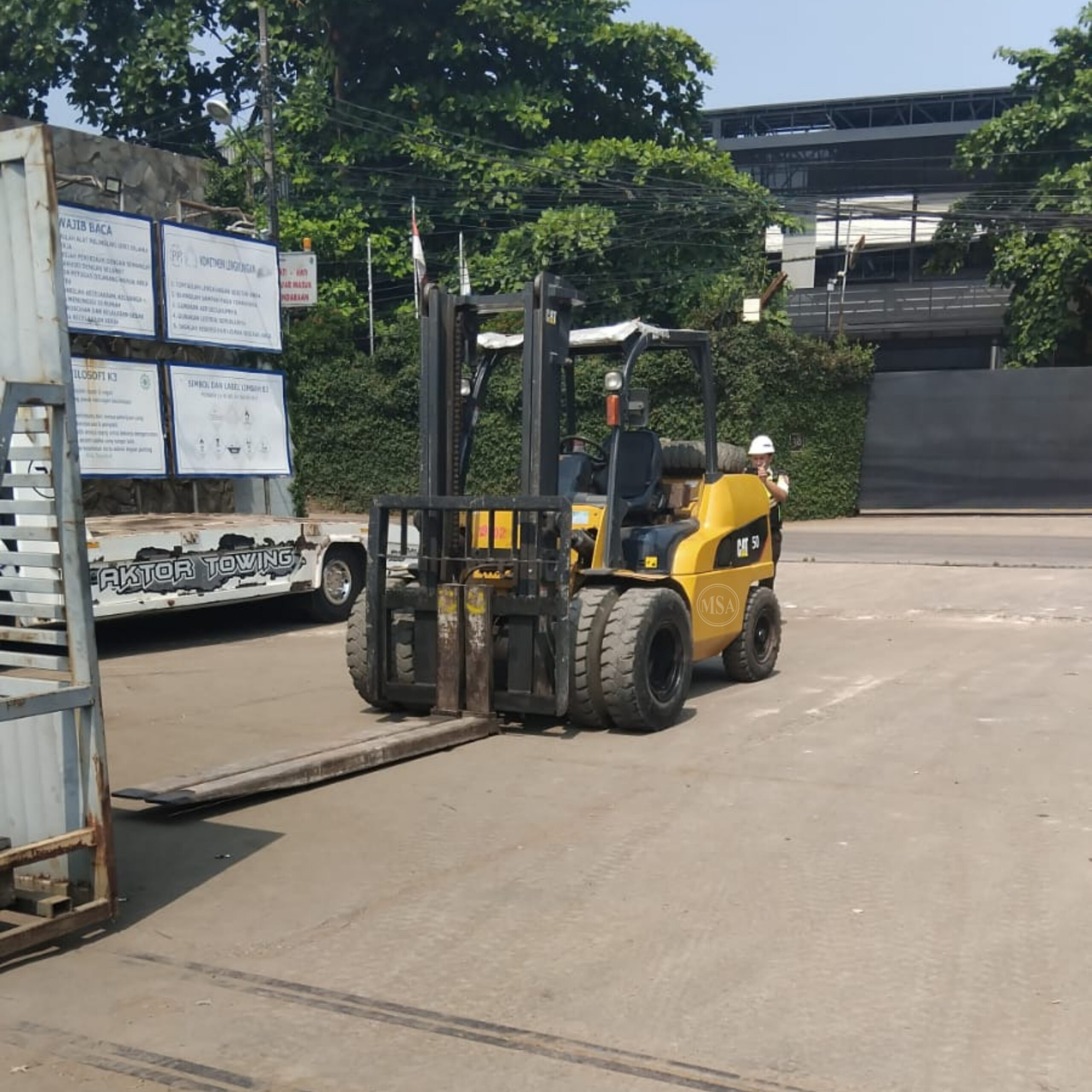 Rental Forklift 5 Ton 22