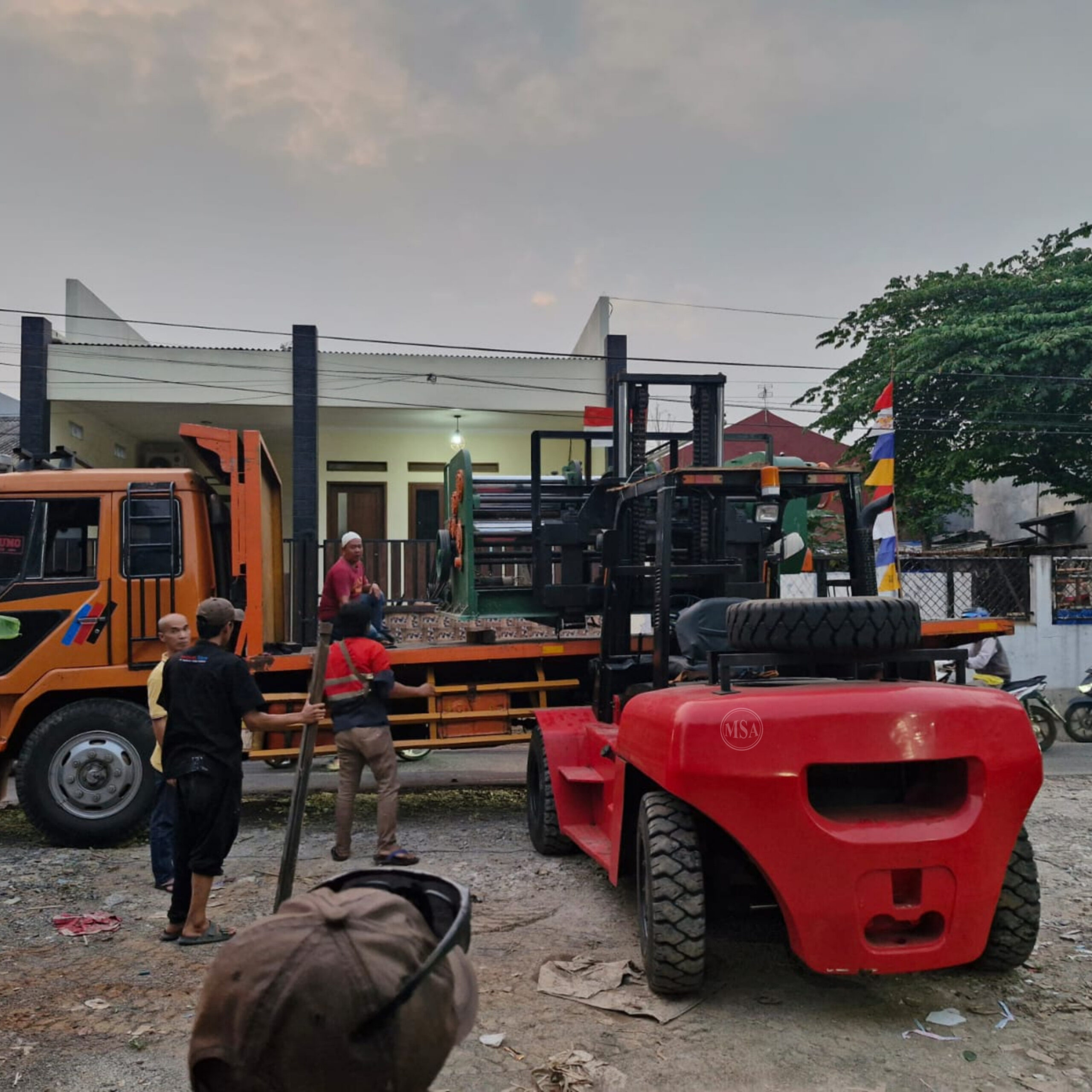 Rental Forklift 7 Ton 10