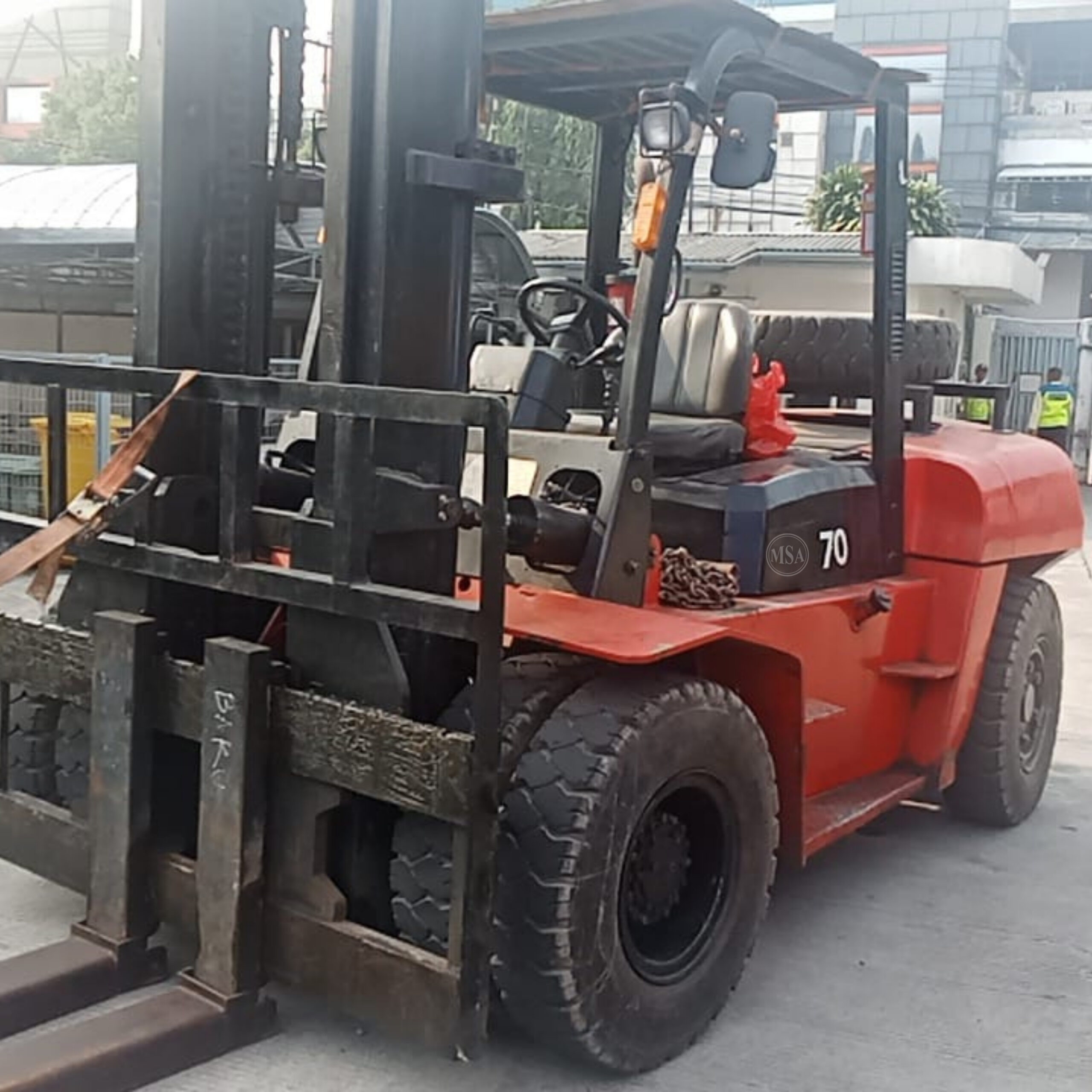 Rental Forklift 7 Ton 16