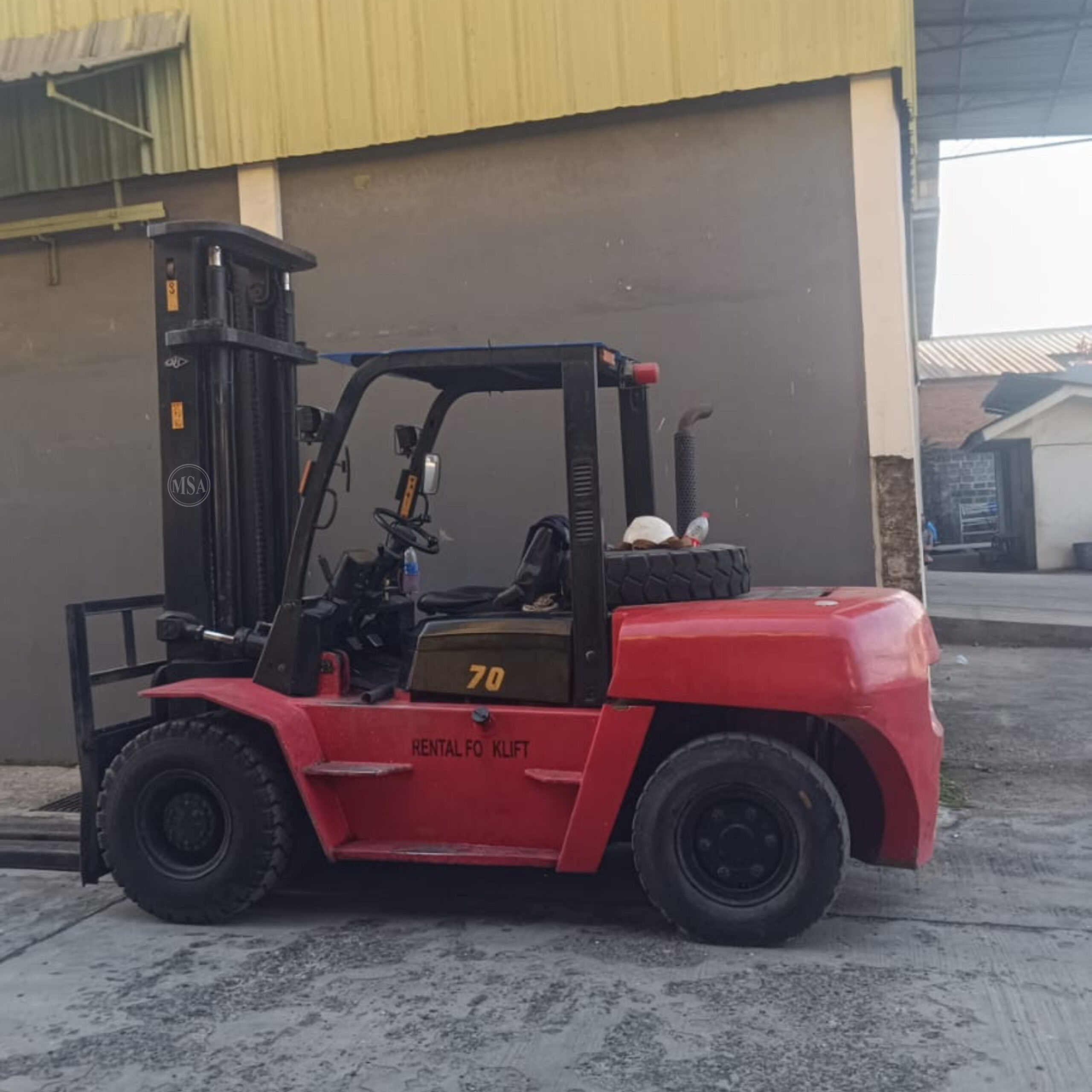 Rental Forklift 7 Ton 27