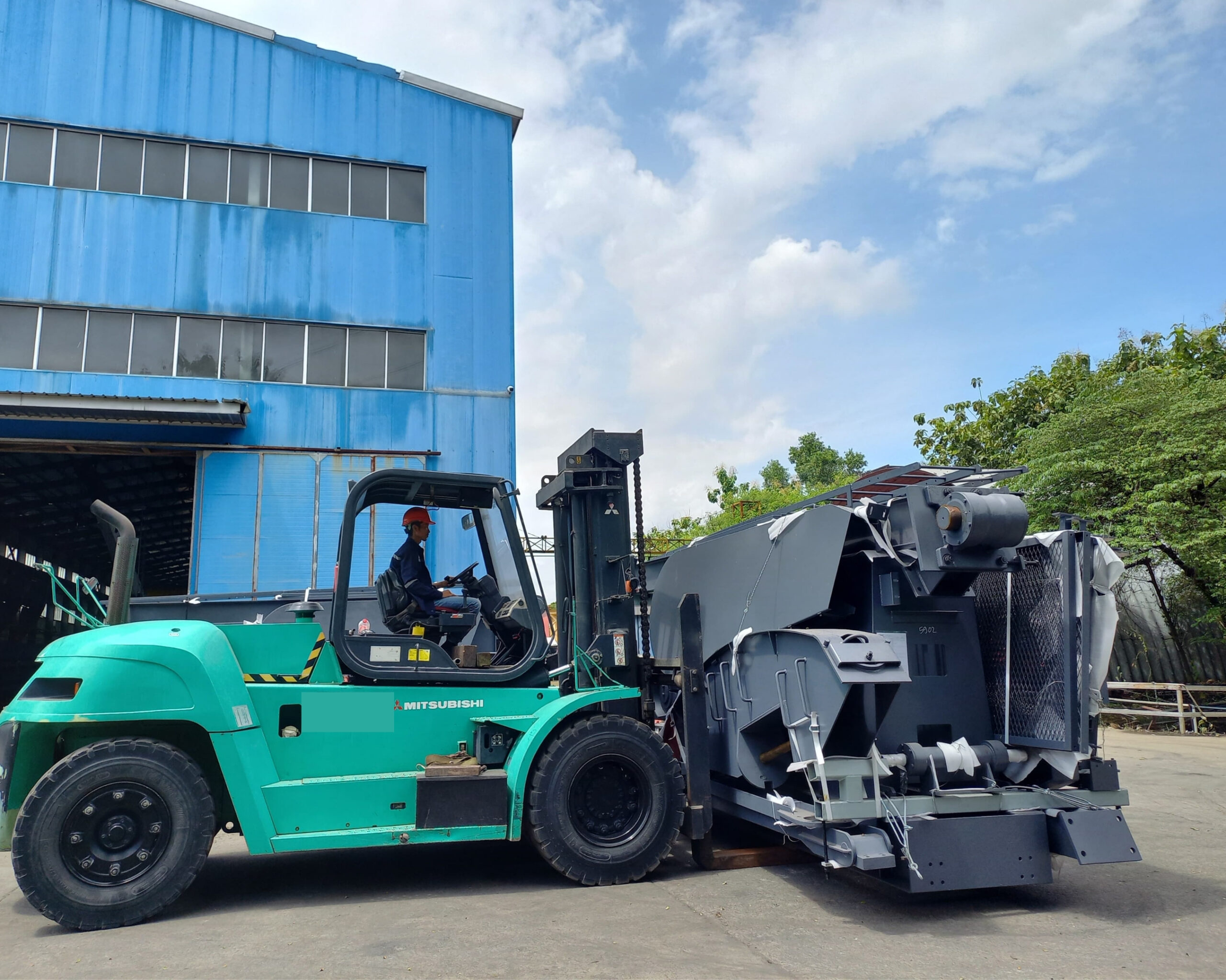 cover rental forklift 15 ton 2